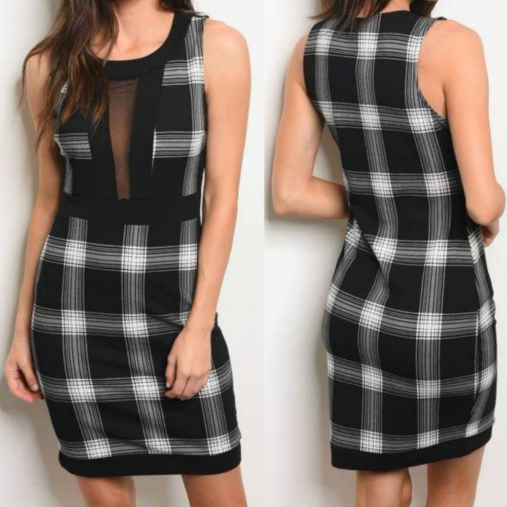 CHECKMATE MESH PLUNGE PLAID DRESS (BLACK)